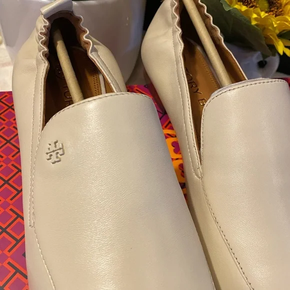 Tory Burch Kira 20MM Elastic Loafer Napa Leather - Picture 6 of 12